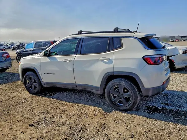 3C4NJDBB0HT665231 2017 JEEP COMPASS - Image 2