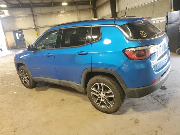 3C4NJDBB0HT692932 2017 JEEP COMPASS - Image 2