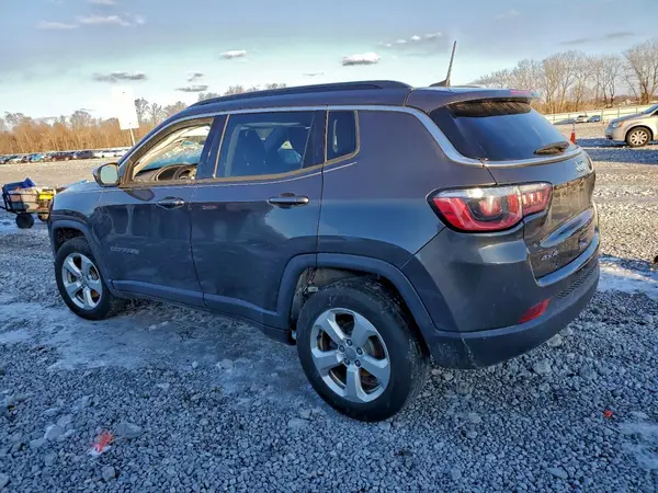 3C4NJDBB0HT692977 2017 JEEP COMPASS - Image 2