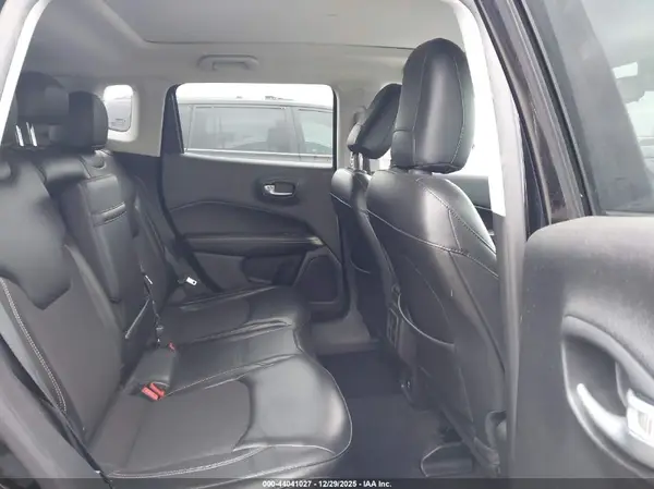 3C4NJDBB0JT100936 2018 JEEP COMPASS - Image 8