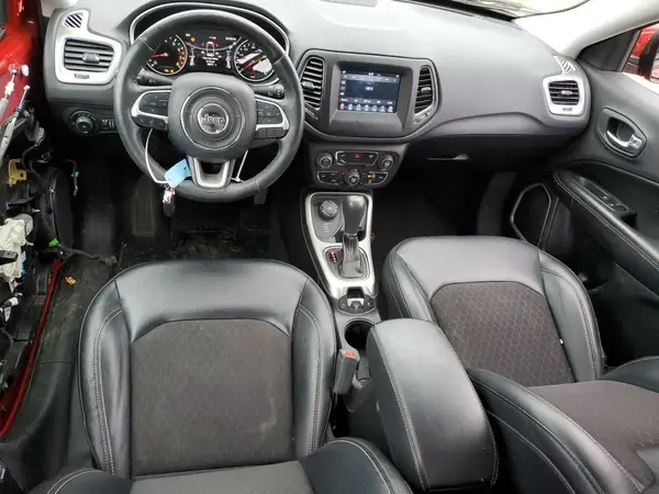 3C4NJDBB0JT103724 2018 JEEP COMPASS - Image 8