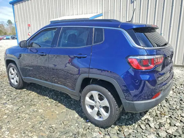 3C4NJDBB0JT103979 2018 JEEP COMPASS - Image 2