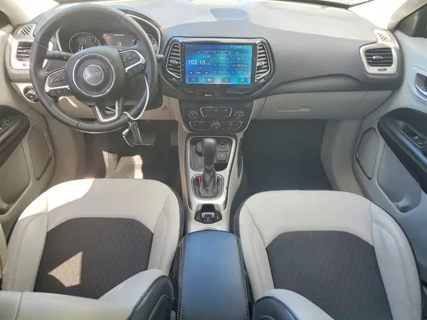 3C4NJDBB0JT103979 2018 JEEP COMPASS - Image 8