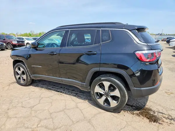 3C4NJDBB0JT104145 2018 JEEP COMPASS - Image 2