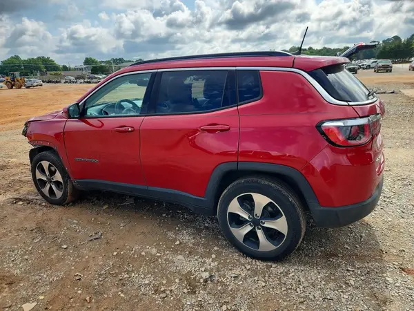 3C4NJDBB0JT108163 2018 JEEP COMPASS - Image 2