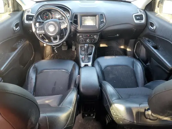 3C4NJDBB0JT113718 2018 JEEP COMPASS - Image 8
