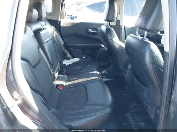 3C4NJDBB0JT114030 2018 JEEP COMPASS - Image 8