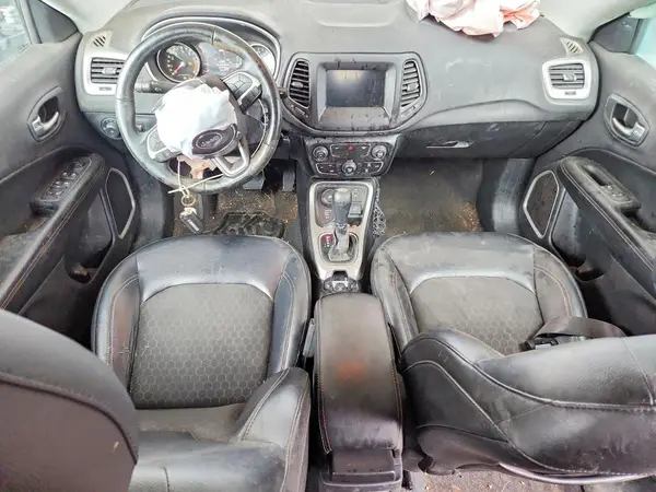 3C4NJDBB0JT114710 2018 JEEP COMPASS - Image 8