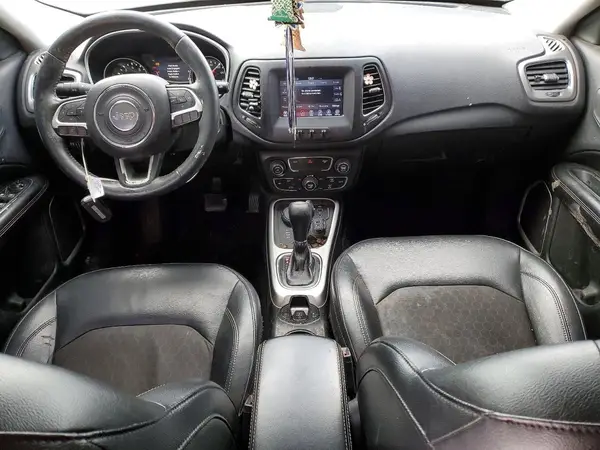 3C4NJDBB0JT114870 2018 JEEP COMPASS - Image 8