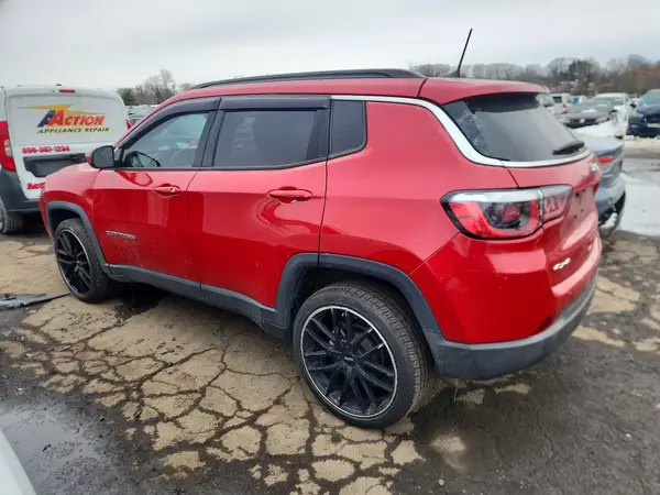 3C4NJDBB0JT115338 2018 JEEP COMPASS - Image 2