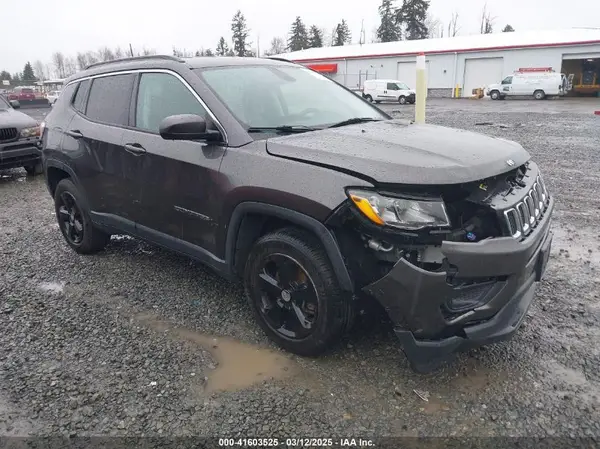3C4NJDBB0JT116019 2018 JEEP COMPASS - Image 1