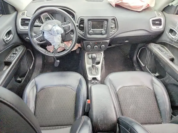 3C4NJDBB0JT128154 2018 JEEP COMPASS - Image 8