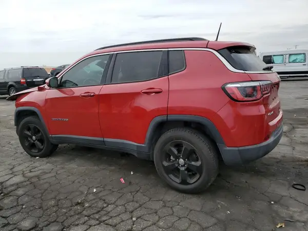3C4NJDBB0JT139431 2018 JEEP COMPASS - Image 2