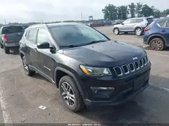 3C4NJDBB0JT178231 2018 JEEP COMPASS