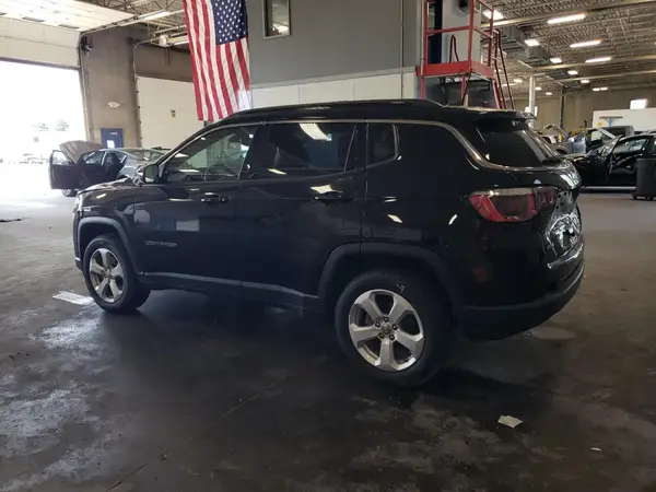 3C4NJDBB0JT180531 2018 JEEP COMPASS - Image 2