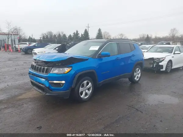 3C4NJDBB0JT192081 2018 JEEP COMPASS - Image 2