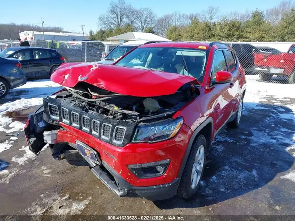 3C4NJDBB0JT192615 2018 JEEP COMPASS - Image 2