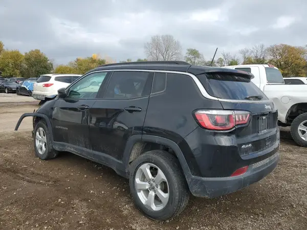 3C4NJDBB0JT199502 2018 JEEP COMPASS - Image 2