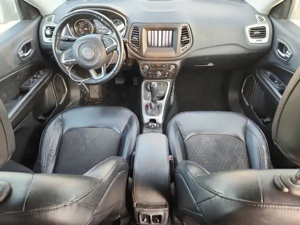 3C4NJDBB0JT200101 2018 JEEP COMPASS - Image 8