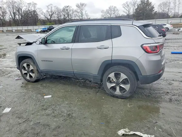 3C4NJDBB0JT200471 2018 JEEP COMPASS - Image 2