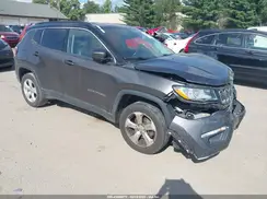 3C4NJDBB0JT202513 2018 JEEP COMPASS