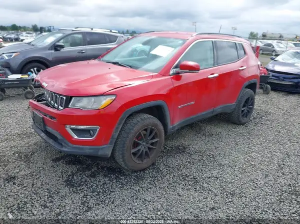 3C4NJDBB0JT233065 2018 JEEP COMPASS - Image 2