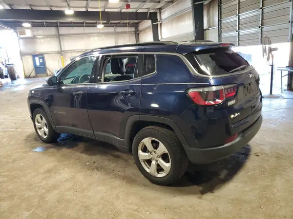 3C4NJDBB0JT254501 2018 JEEP COMPASS - Image 2