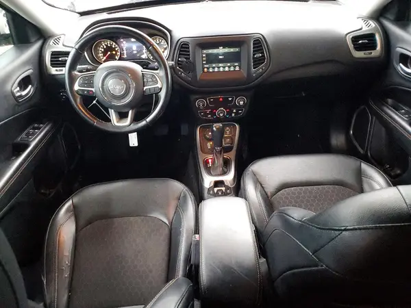3C4NJDBB0JT261318 2018 JEEP COMPASS - Image 8