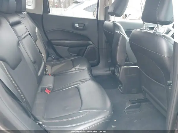 3C4NJDBB0JT262422 2018 JEEP COMPASS - Image 8