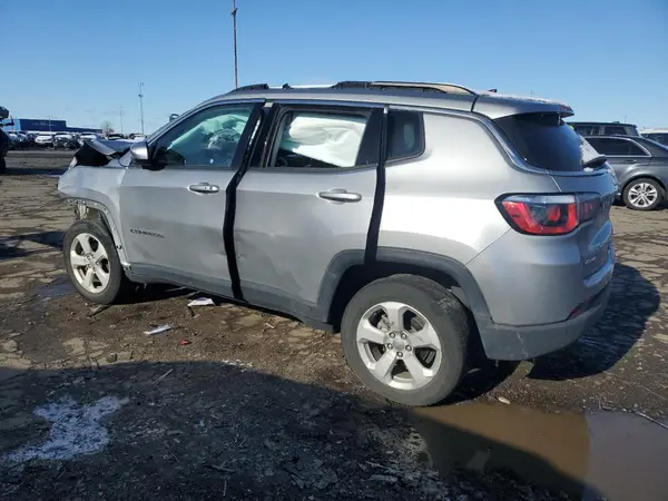 3C4NJDBB0JT270391 2018 JEEP COMPASS - Image 2