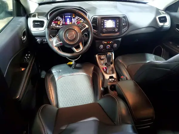 3C4NJDBB0JT278717 2018 JEEP COMPASS - Image 8