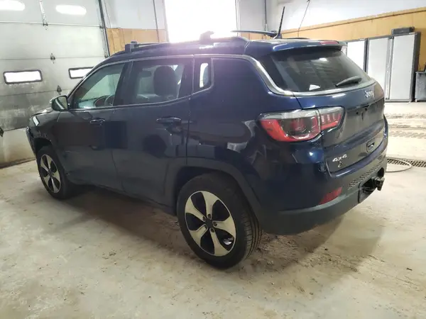 3C4NJDBB0JT291287 2018 JEEP COMPASS - Image 2