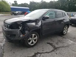 3C4NJDBB0JT303633 2018 JEEP COMPASS
