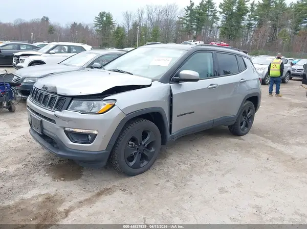 3C4NJDBB0JT313482 2018 JEEP COMPASS - Image 2