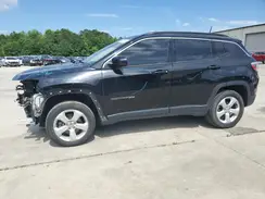 3C4NJDBB0JT314566 2018 JEEP COMPASS