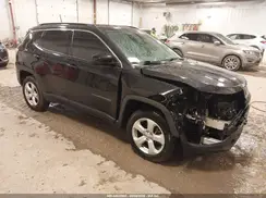 3C4NJDBB0JT314941 2018 JEEP COMPASS