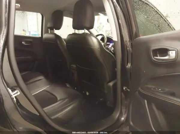 3C4NJDBB0JT314941 2018 JEEP COMPASS - Image 8