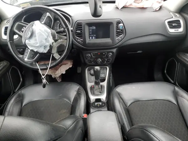 3C4NJDBB0JT315863 2018 JEEP COMPASS - Image 8