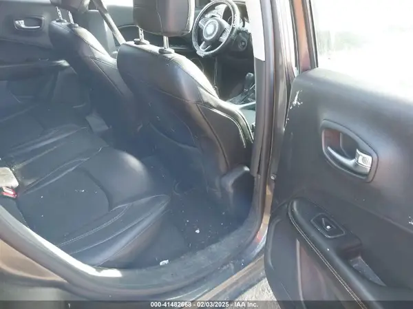 3C4NJDBB0JT316396 2018 JEEP COMPASS - Image 8