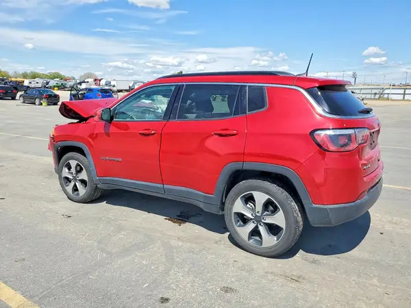 3C4NJDBB0JT320514 2018 JEEP COMPASS - Image 2
