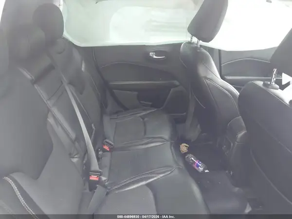 3C4NJDBB0JT328368 2018 JEEP COMPASS - Image 8