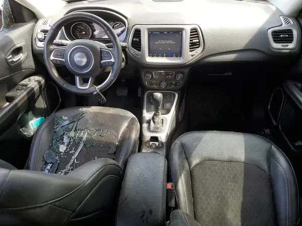 3C4NJDBB0JT359748 2018 JEEP COMPASS - Image 8