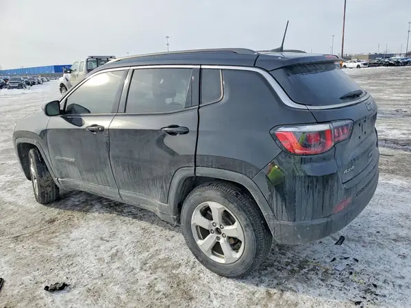 3C4NJDBB0JT373519 2018 JEEP COMPASS - Image 2