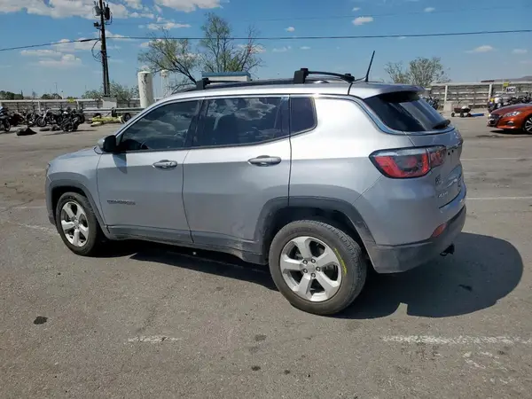 3C4NJDBB0JT393446 2018 JEEP COMPASS - Image 2