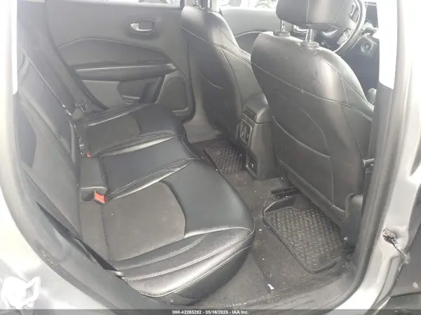 3C4NJDBB0JT393916 2018 JEEP COMPASS - Image 8