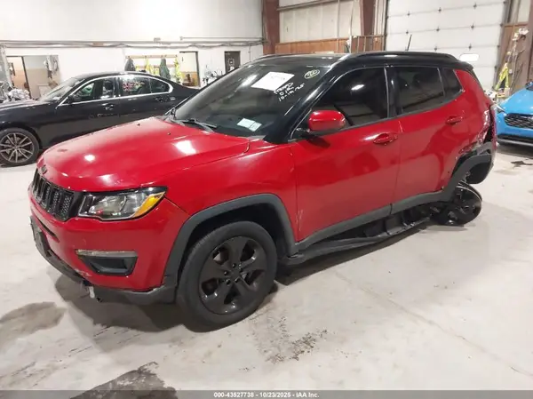 3C4NJDBB0JT400279 2018 JEEP COMPASS - Image 2