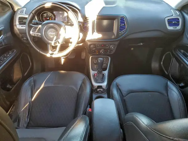 3C4NJDBB0JT403019 2018 JEEP COMPASS - Image 8