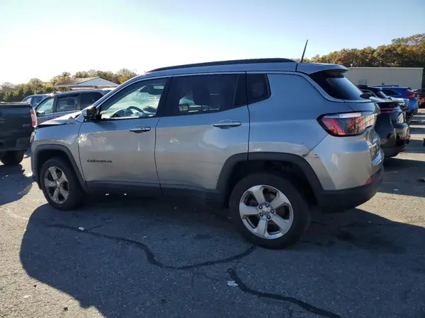 3C4NJDBB0JT454066 2018 JEEP COMPASS - Image 2