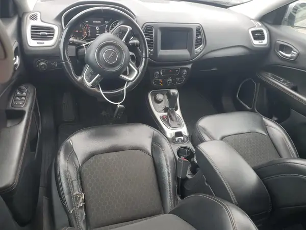 3C4NJDBB0JT456061 2018 JEEP COMPASS - Image 8