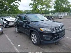 3C4NJDBB0JT492381 2018 JEEP COMPASS